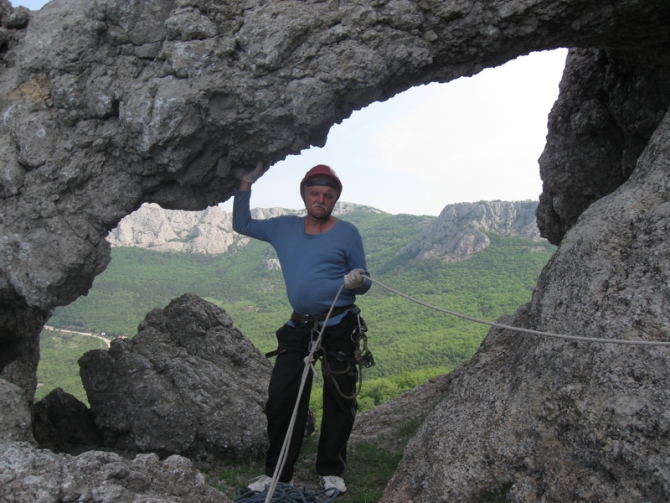 Повествование с цитатами из Н.Носова и картинками от участников "Как мы на "Незнаек" ходили". (Альпинизм, крым, скалолазание, "незнайки на луне")