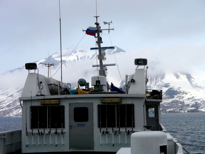 «В Авачинской бухте весна, а впрочем, мы скажем иначе…» (Бэккантри/Фрирайд, камчатка, sailing backcountry, мыс шипунский, kamchatka freeride community)