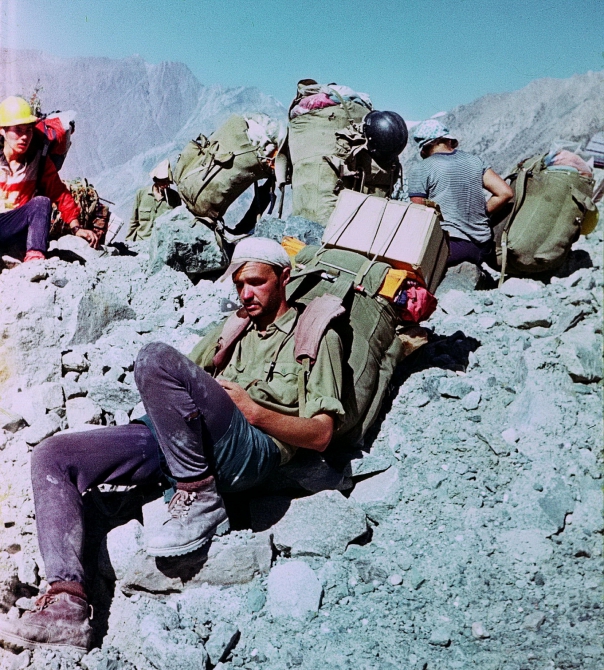 ЗОЛОТАЯ ОСЕНЬ НА ПАМИРЕ. (Горный туризм, маи)