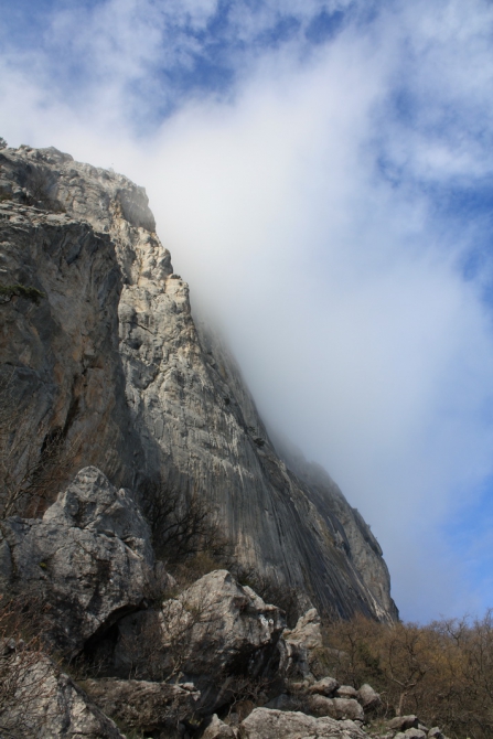 "Центр" на Морчеке все еще ждет своего первого полного свободного прохождения (Альпинизм, крым, морчека, grivel, нефедов, сивера, vento, венто, ремонт маршрутов, мамлеев, sivera team, альпинистские маршруты, реболтинг)