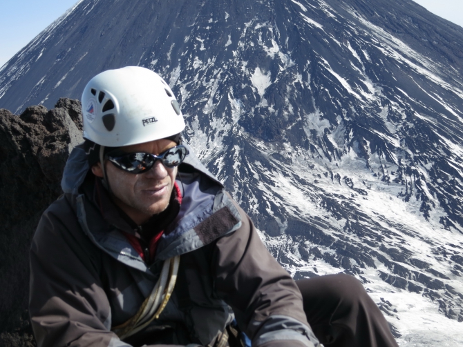 КАМЧАТКА 2012. Вершина Камень. Дневник экспедиции. Часть 1. (Альпинизм, в. камень, ключевская сопка, камчатская федерация альпинизма и скалолазания, поисково-спасательный отряд камчатского края)