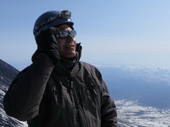 КАМЧАТКА 2012. Вершина Камень. Дневник экспедиции. Часть 1. (Альпинизм, в. камень, ключевская сопка, камчатская федерация альпинизма и скалолазания, поисково-спасательный отряд камчатского края)