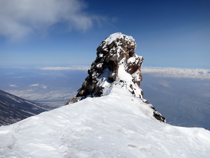 КАМЧАТКА 2012. Вершина Камень. Дневник экспедиции. Часть 1. (Альпинизм, в. камень, ключевская сопка, камчатская федерация альпинизма и скалолазания, поисково-спасательный отряд камчатского края)