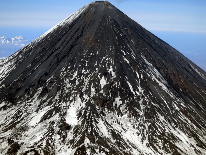 КАМЧАТКА 2012. Вершина Камень. Дневник экспедиции. Часть 1. (Альпинизм, в. камень, ключевская сопка, камчатская федерация альпинизма и скалолазания, поисково-спасательный отряд камчатского края)