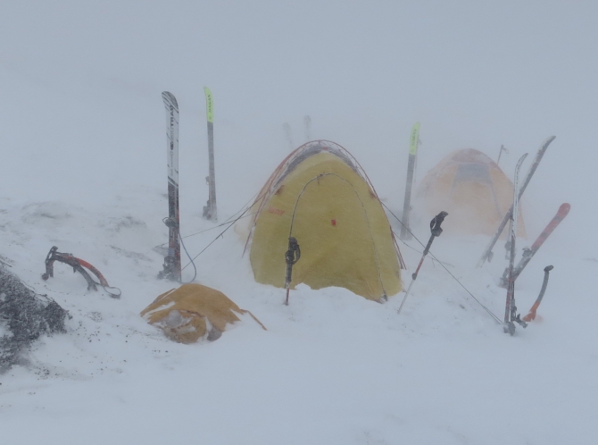 КАМЧАТКА 2012. Вершина Камень. Дневник экспедиции. Часть 1. (Альпинизм, в. камень, ключевская сопка, камчатская федерация альпинизма и скалолазания, поисково-спасательный отряд камчатского края)