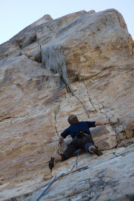 Железная весна (Альпинизм, описание центр, шкуродер, альпинистские маршруты, зуб морчеки, sivera team, ремонт маршрутов, новые маршруты, vento, сивера, grivel, водопад, венто, нефедов, зуб, реболтинг, морчека, крым)