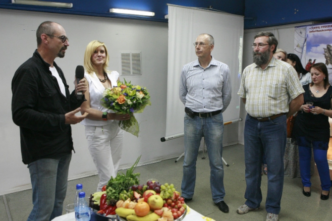 К сожаленью, день рождения только раз в году! (баск, юбилей, собрались)