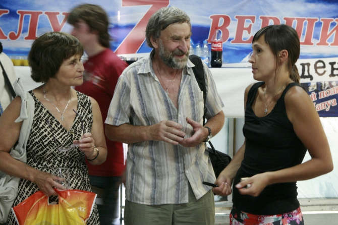 К сожаленью, день рождения только раз в году! (баск, юбилей, собрались)