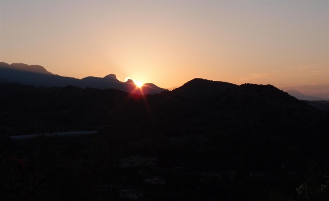 СЕМЬЯ МУРАДОВЫХ ВЫБИРАЕТ КРИТ! (Путешествия, каньонинг, canyoning)