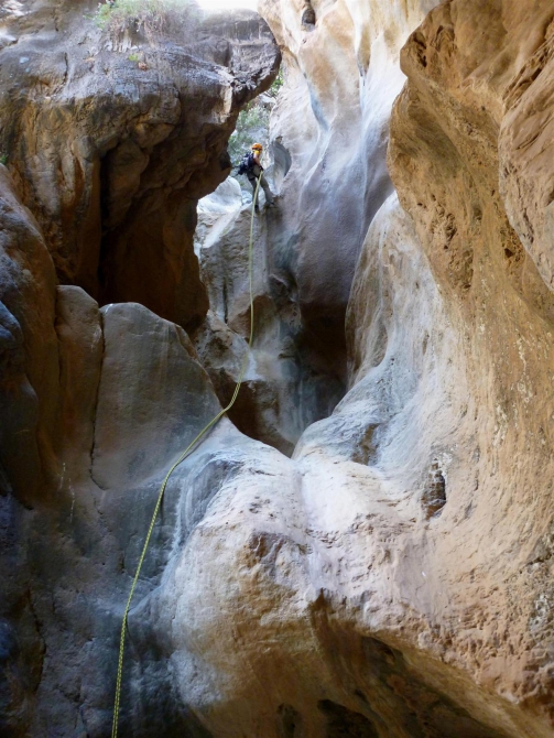 СЕМЬЯ МУРАДОВЫХ ВЫБИРАЕТ КРИТ! (Путешествия, каньонинг, canyoning)