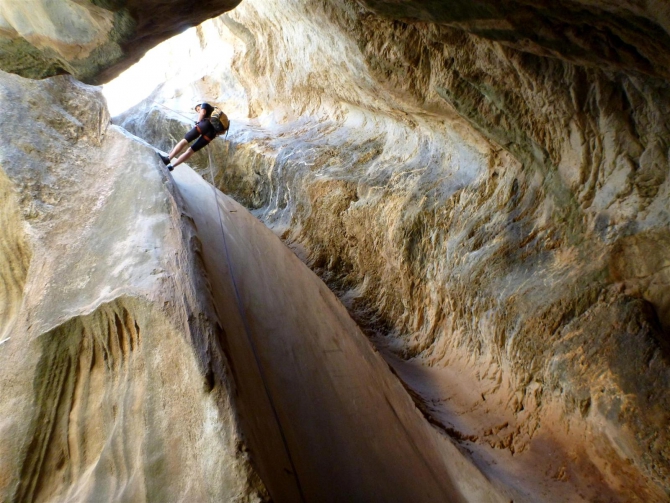 СЕМЬЯ МУРАДОВЫХ ВЫБИРАЕТ КРИТ! (Путешествия, каньонинг, canyoning)