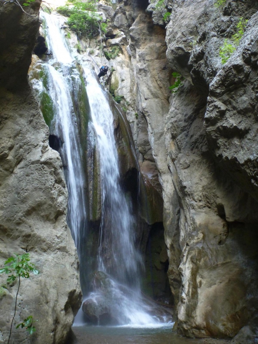 СЕМЬЯ МУРАДОВЫХ ВЫБИРАЕТ КРИТ! (Путешествия, каньонинг, canyoning)