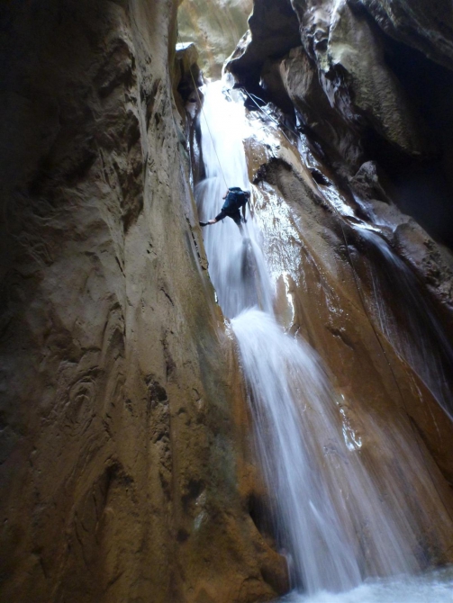 СЕМЬЯ МУРАДОВЫХ ВЫБИРАЕТ КРИТ! (Путешествия, каньонинг, canyoning)