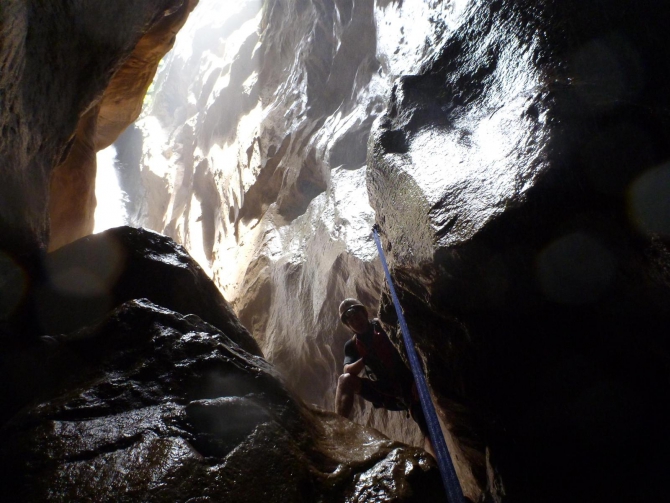 СЕМЬЯ МУРАДОВЫХ ВЫБИРАЕТ КРИТ! (Путешествия, каньонинг, canyoning)