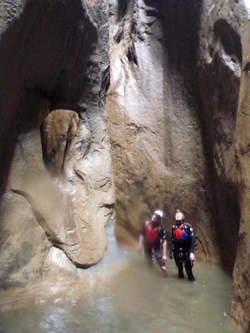 СЕМЬЯ МУРАДОВЫХ ВЫБИРАЕТ КРИТ! (Путешествия, каньонинг, canyoning)