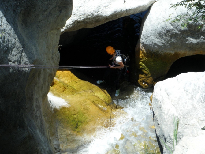 СЕМЬЯ МУРАДОВЫХ ВЫБИРАЕТ КРИТ! (Путешествия, каньонинг, canyoning)