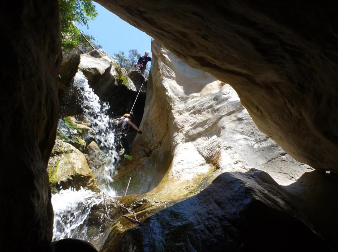 СЕМЬЯ МУРАДОВЫХ ВЫБИРАЕТ КРИТ! (Путешествия, каньонинг, canyoning)