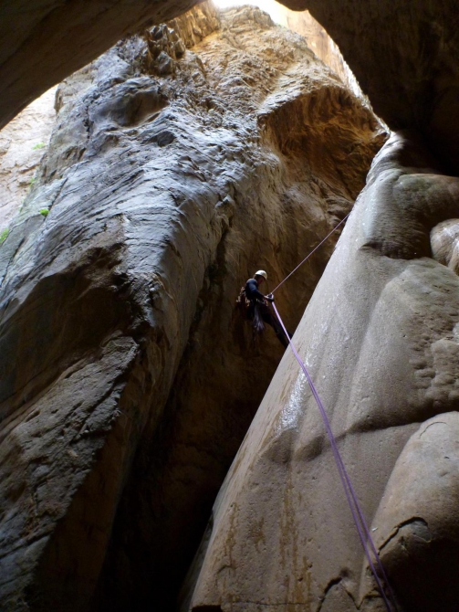 СЕМЬЯ МУРАДОВЫХ ВЫБИРАЕТ КРИТ! (Путешествия, каньонинг, canyoning)