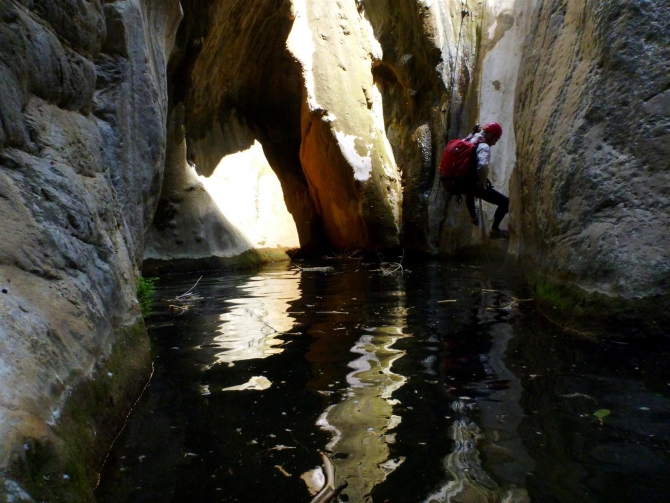 СЕМЬЯ МУРАДОВЫХ ВЫБИРАЕТ КРИТ! (Путешествия, каньонинг, canyoning)