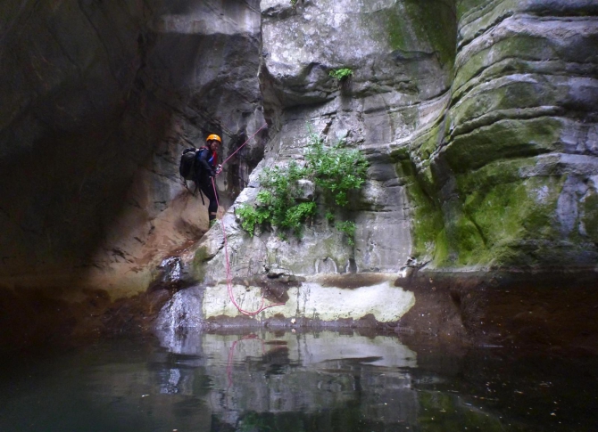 СЕМЬЯ МУРАДОВЫХ ВЫБИРАЕТ КРИТ! (Путешествия, каньонинг, canyoning)