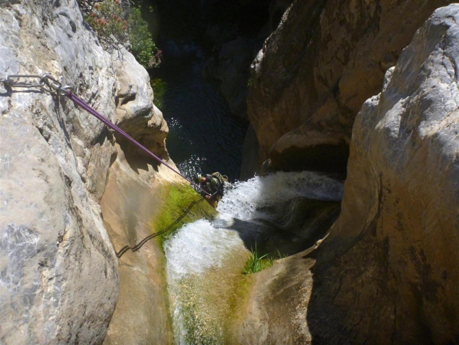 СЕМЬЯ МУРАДОВЫХ ВЫБИРАЕТ КРИТ! (Путешествия, каньонинг, canyoning)