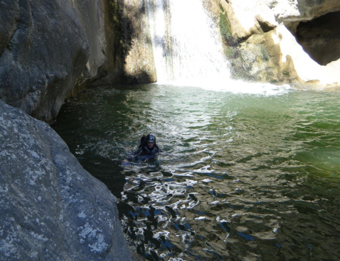 СЕМЬЯ МУРАДОВЫХ ВЫБИРАЕТ КРИТ! (Путешествия, каньонинг, canyoning)