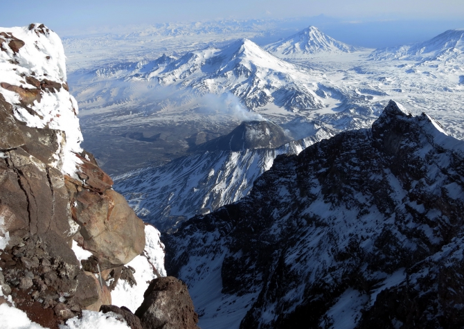 КАМЧАТКА 2012. Вершина Камень. Дневник экспедиции. Часть 2. (Альпинизм, в. камень, ключевская сопка, камчатская федерация альпинизма и скалолазания, поисково-спасательный отряд камчатского края)