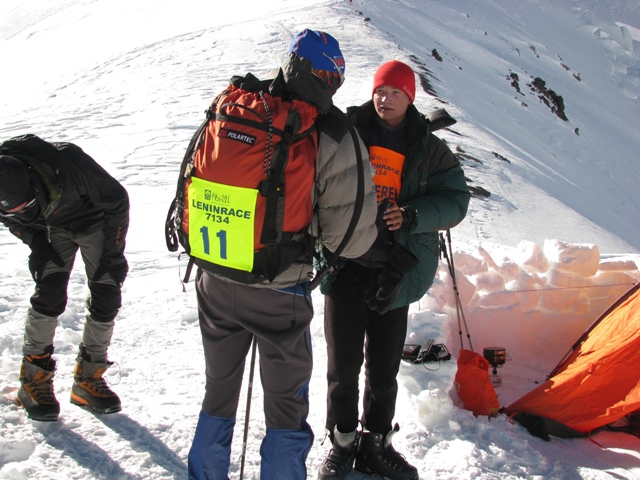 Новые рекорды на пике Ленина! (Скайраннинг, яшина, черкасов, дворниченко, скоростное восхождение, тотмянин, пик ленина)