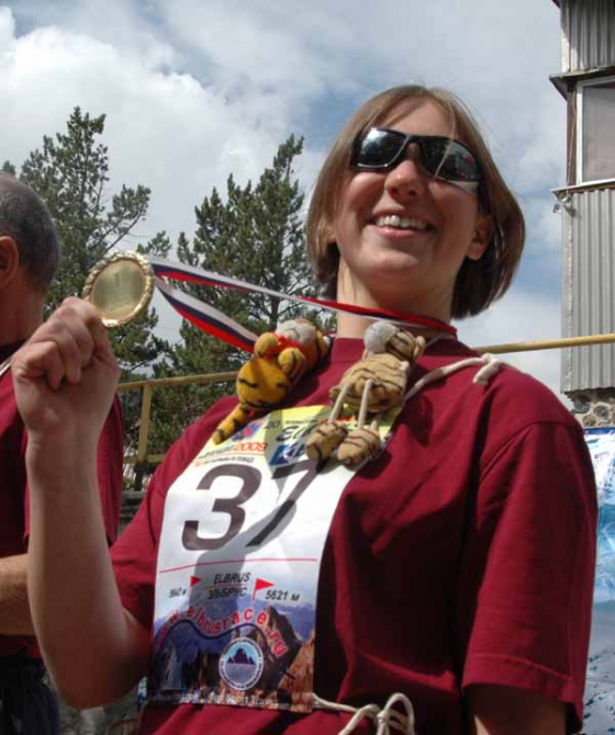International Elbrus Race: в память о Маше Хитриковой, видео с забега 2010 года (Альпинизм, маша хитрикова, нпф баск, эльбрус, соревнования)
