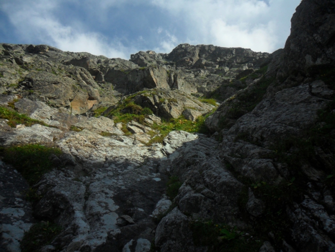 На гребне каменной волны (Альпинизм, пик брянский, безенги, альпбаза, альплагерь, скалолазание, альпинизм, горы, кавказ, виктор чайка, красноярск, соло, русские ночевки)
