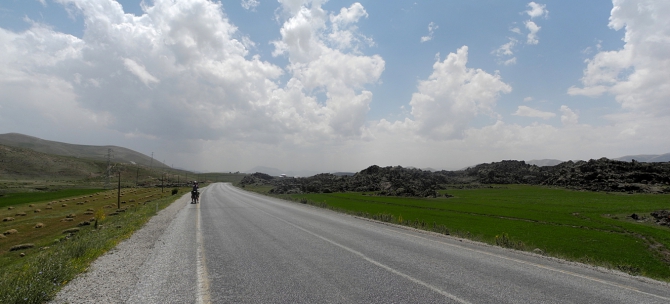 Велопоход по Турции, часть 1: озеро Ван и вулкан Сюпхан (Путешествия, турция, арарат, горы)