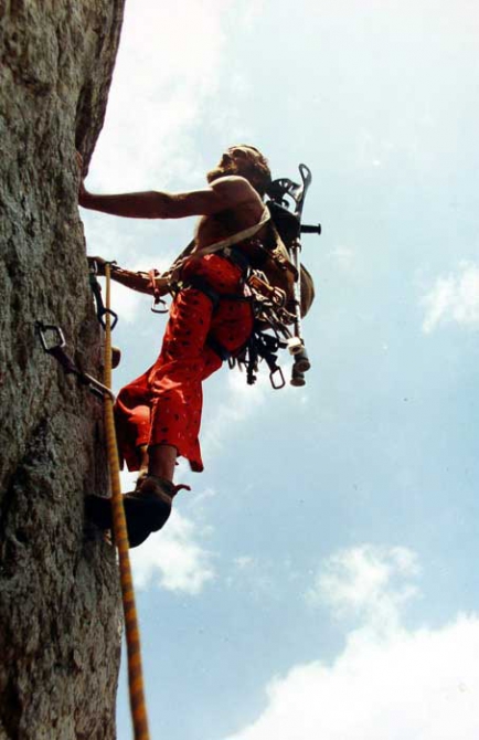 (Сию минуту...- 2) или Очередное СОЛО Фантика (Путешествия, ковчег надежды, днепр-2012)