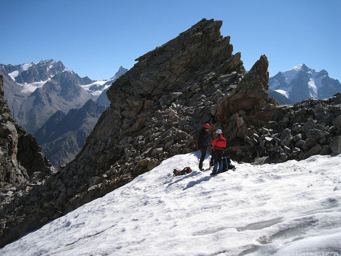 Реалии учебного альпинизма. День сегодняшний (правила горовосхождений, учебный альпинизм, учебные отделения, учебный процесс, младшие разрядники)