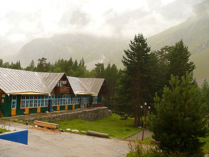 Современные проблемы альпинистких баз на примере Уллутау (Альпинизм, фар, альпинистские базы)