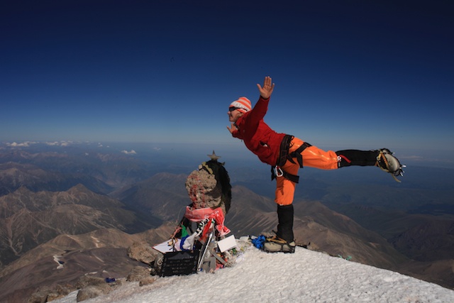 КАЗБЕК- ЭЛЬБРУС. Июльский дуплет . Текст отчёта. (Бэккантри/Фрирайд, гергетский ледник, дарьяльское ущелье, казбеги, иком, игорь комаров, вершина, терскол, лиза паль, восхождение, чегет, альпинизм)