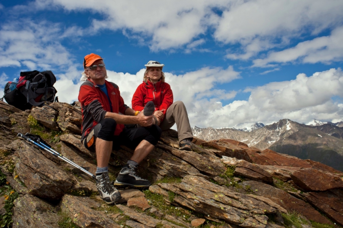 КАЗБЕК- ЭЛЬБРУС. Июльский дуплет . Текст отчёта. (Бэккантри/Фрирайд, гергетский ледник, дарьяльское ущелье, казбеги, иком, игорь комаров, вершина, терскол, лиза паль, восхождение, чегет, альпинизм)
