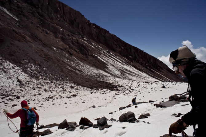 КАЗБЕК- ЭЛЬБРУС. Июльский дуплет . Текст отчёта. (Бэккантри/Фрирайд, гергетский ледник, дарьяльское ущелье, казбеги, иком, игорь комаров, вершина, терскол, лиза паль, восхождение, чегет, альпинизм)