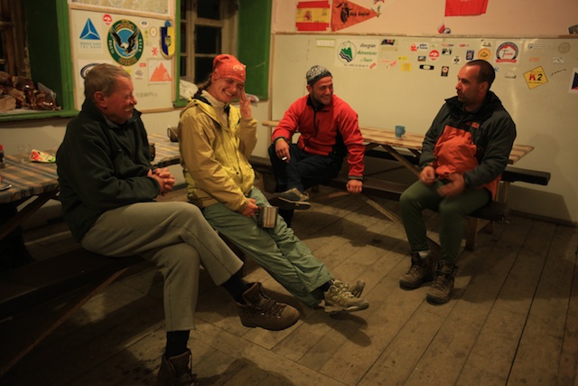 КАЗБЕК- ЭЛЬБРУС. Июльский дуплет . Текст отчёта. (Бэккантри/Фрирайд, гергетский ледник, дарьяльское ущелье, казбеги, иком, игорь комаров, вершина, терскол, лиза паль, восхождение, чегет, альпинизм)