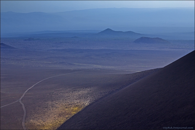 Камчатка. Где-то на краю света. (Путешествия, бтти, безымянный, быстрая малкинская, ключевская группа вулканов, ключевской парк, ленинградка, марс, мёртвый лес, северные прорывы, толбачик, толбачинское кольцо, вулканы, мини долина гейзеров)