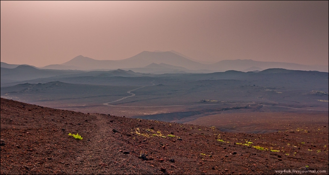 Камчатка. Где-то на краю света. (Путешествия, бтти, безымянный, быстрая малкинская, ключевская группа вулканов, ключевской парк, ленинградка, марс, мёртвый лес, северные прорывы, толбачик, толбачинское кольцо, вулканы, мини долина гейзеров)