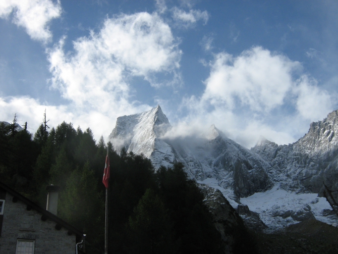 Соло на Северо-Восточную стену PIZ BADILE. (Альпинизм, odintsov, денис одинцов, пиц бадиль, solo, пиц бадиле, швейцария)