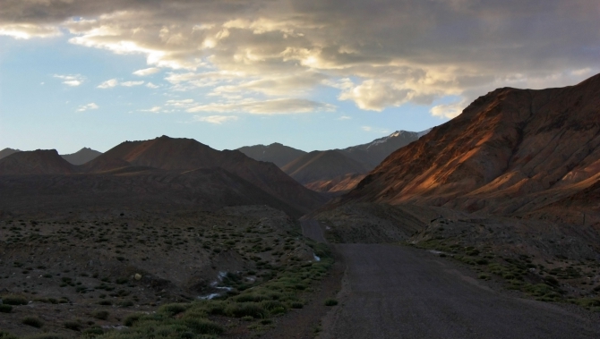 Памирские беглецы (Альпинизм, каракуль, зорташ, пик советских офицеров, восточный памир, музкол, маи)