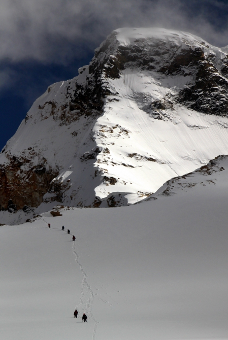 Памирские беглецы (Альпинизм, каракуль, зорташ, пик советских офицеров, восточный памир, музкол, маи)