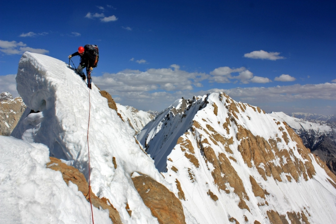 Памирские беглецы (Альпинизм, каракуль, зорташ, пик советских офицеров, восточный памир, музкол, маи)