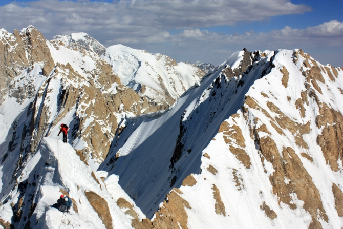 Памирские беглецы (Альпинизм, каракуль, зорташ, пик советских офицеров, восточный памир, музкол, маи)