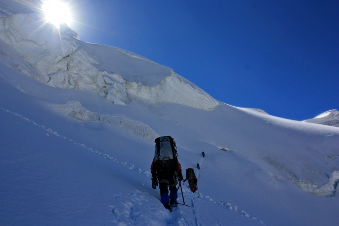 Памирские беглецы (Альпинизм, каракуль, зорташ, пик советских офицеров, восточный памир, музкол, маи)
