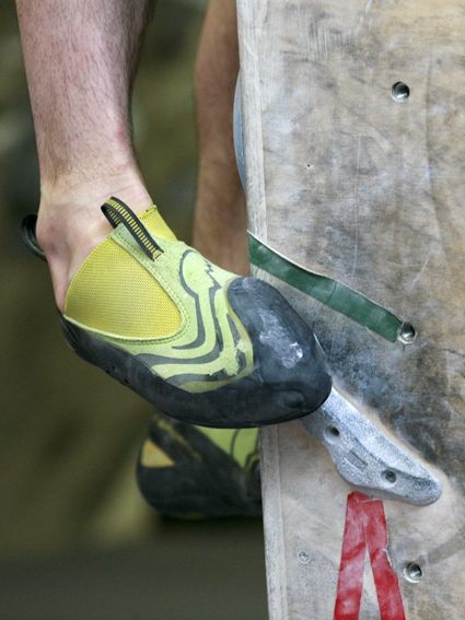 "Хвататься ногами". Speedster от La Sportiva. (Скалолазание, магазин старт-1 в ддс)