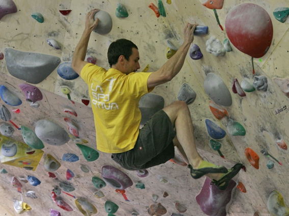 "Хвататься ногами". Speedster от La Sportiva. (Скалолазание, магазин старт-1 в ддс)