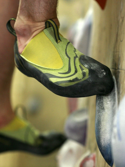 "Хвататься ногами". Speedster от La Sportiva. (Скалолазание, магазин старт-1 в ддс)