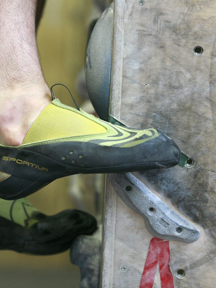 "Хвататься ногами". Speedster от La Sportiva. (Скалолазание, магазин старт-1 в ддс)